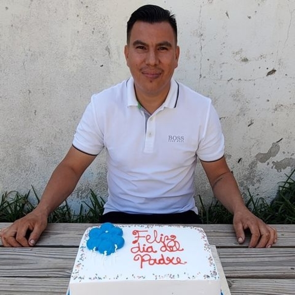 Meet your Posher, Felipe o - Picture 1 of 1